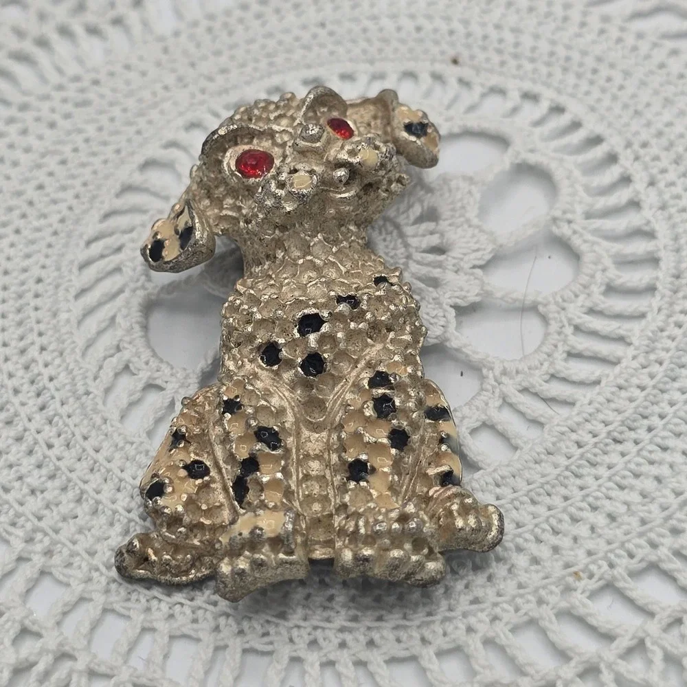Vintage Dalmatian Dog Brooch Pot Metal Puppy Pin Crystal Rhinestone